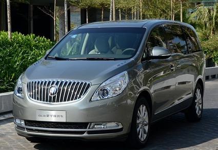 新款别克GL8商务车(7座)